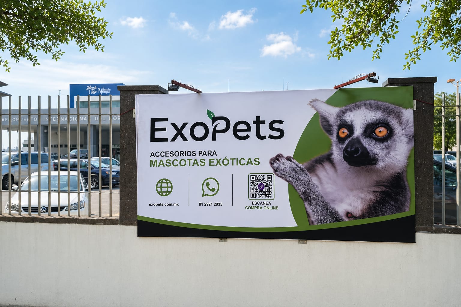Anuncio de ExoPets en el aeropuerto de Escobedo, Monterrey
